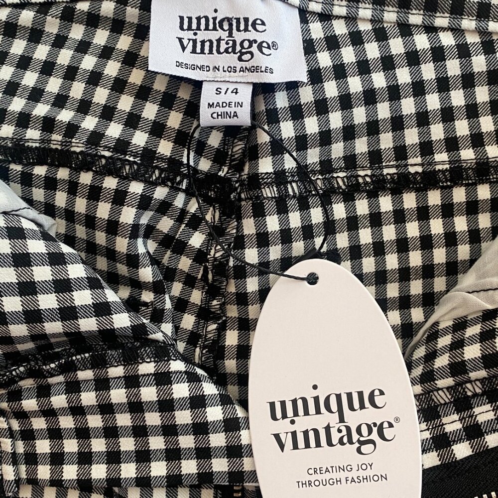 Unique Vintage high waisted black/white gingham capris size S - Picture 2 of 4